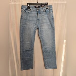 Men's 34x32 Hollister Light Wash Straight Fit Epic Flex Jeans, New with Tags!